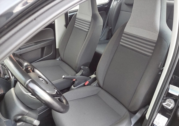 Volkswagen up! cena 34900 przebieg: 159032, rok produkcji 2019 z Wieliczka małe 172